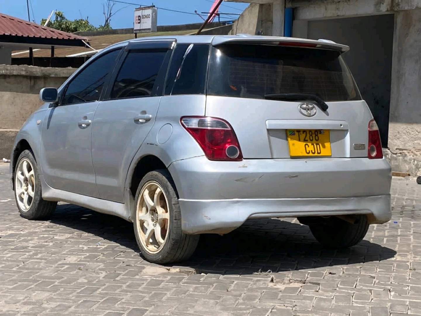 Toyota IST Hatchback 1290cc Full AC
