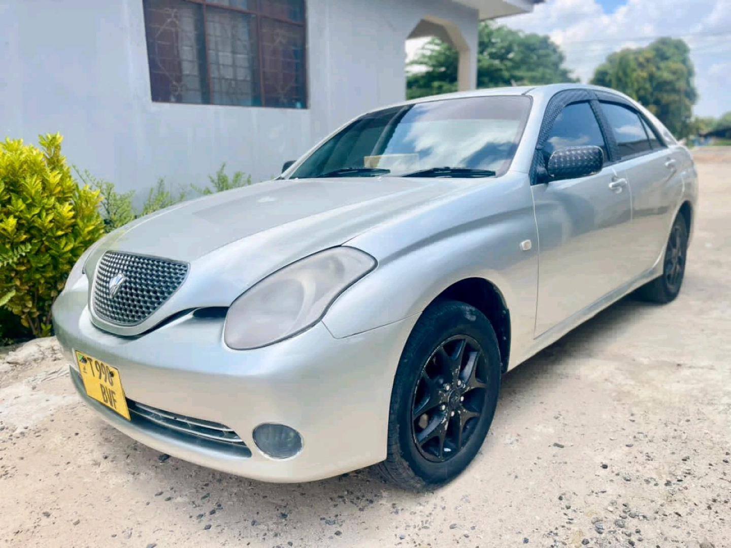 Used Silver Toyota Verossa Sedan 1990cc