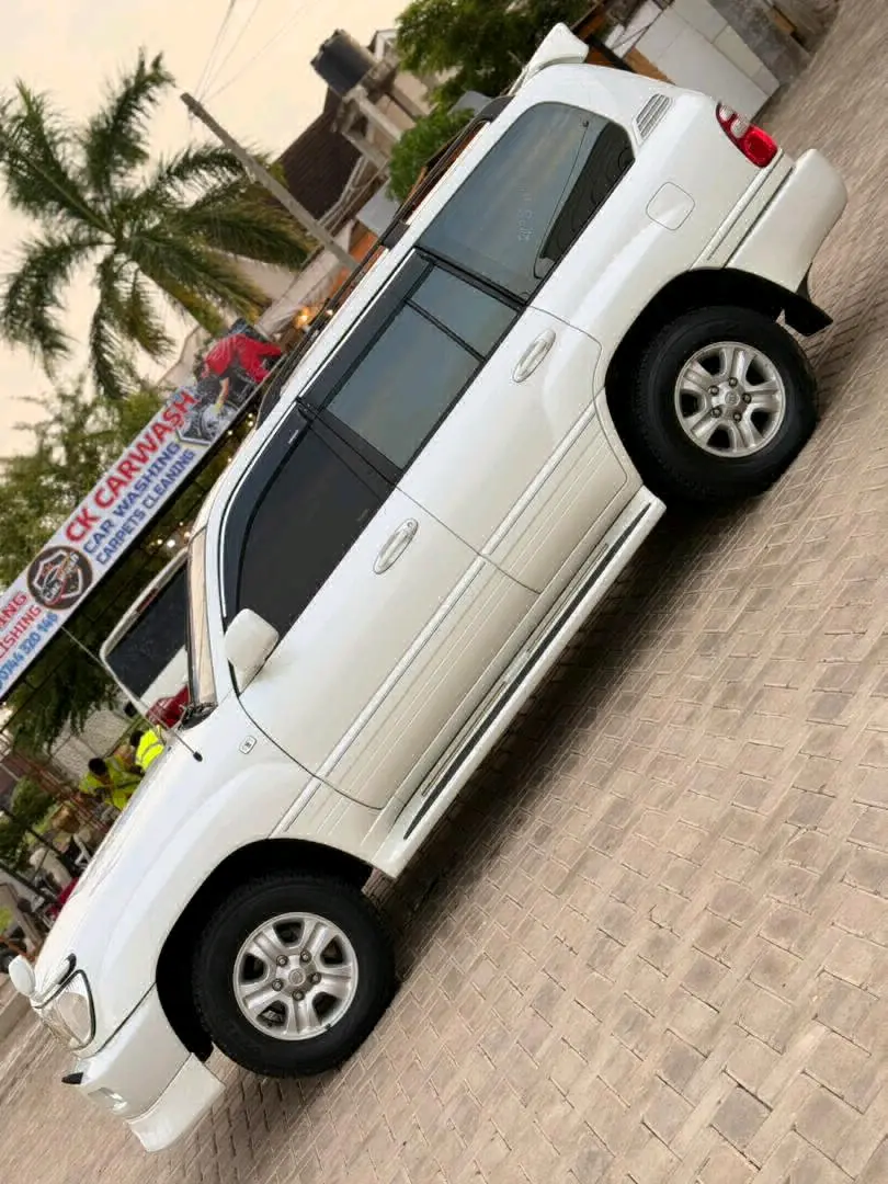 Toyota Land Cruiser VX Amazon 2003 thumbnail 6