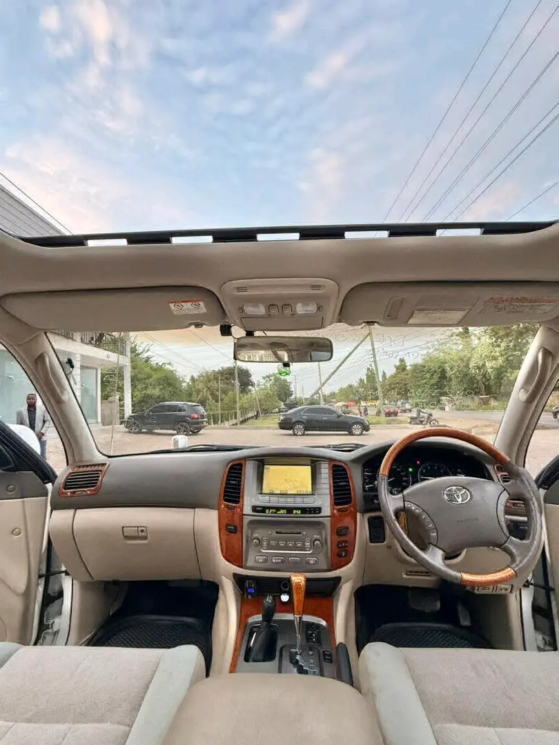 Toyota Land Cruiser VX Amazon 2003 thumbnail 9