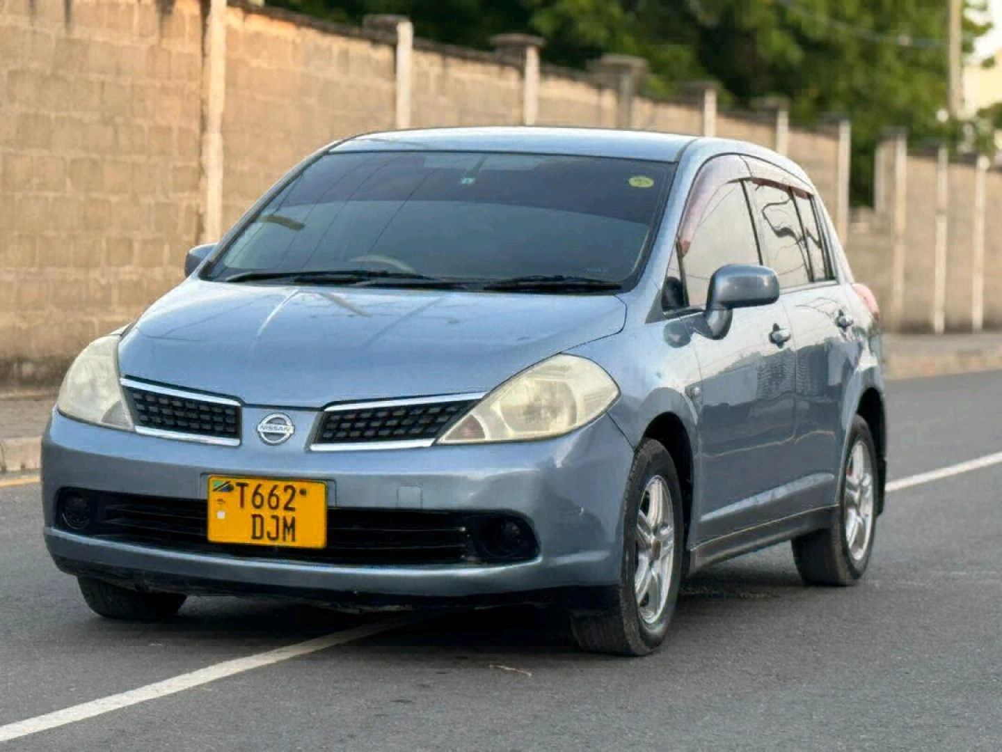 Nissan Tiida 2005 Hatchback 1490cc thumbnail 2