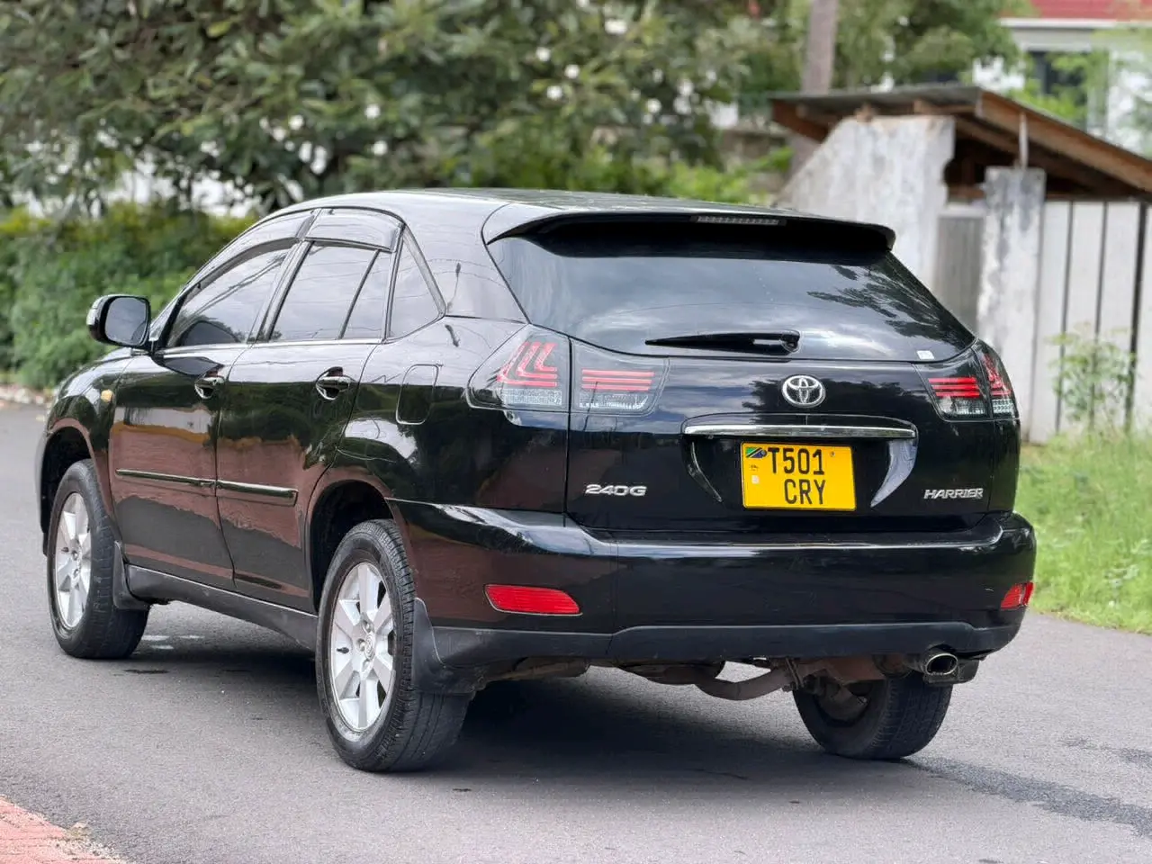 Toyota Harrier 2004 thumbnail 2