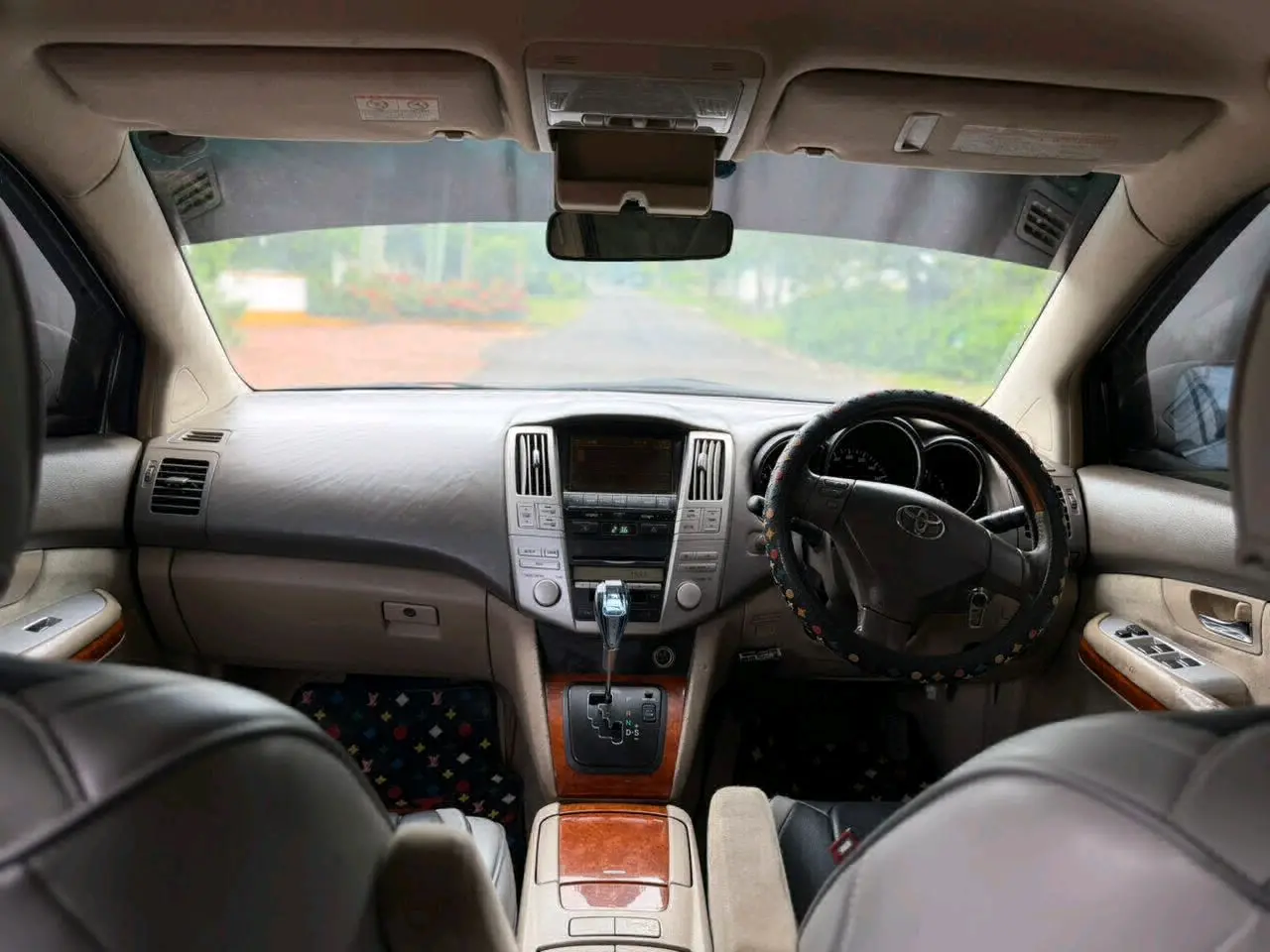 Toyota Harrier 2004 thumbnail 4
