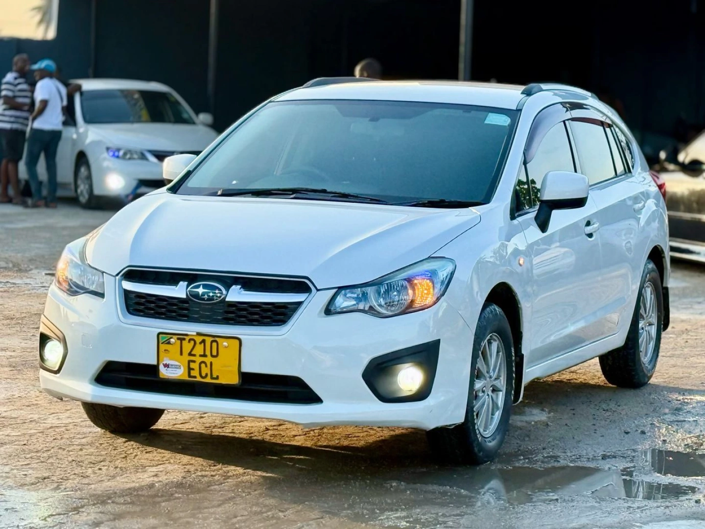 Used White Subaru Impreza Sedan 1490 CC thumbnail 3