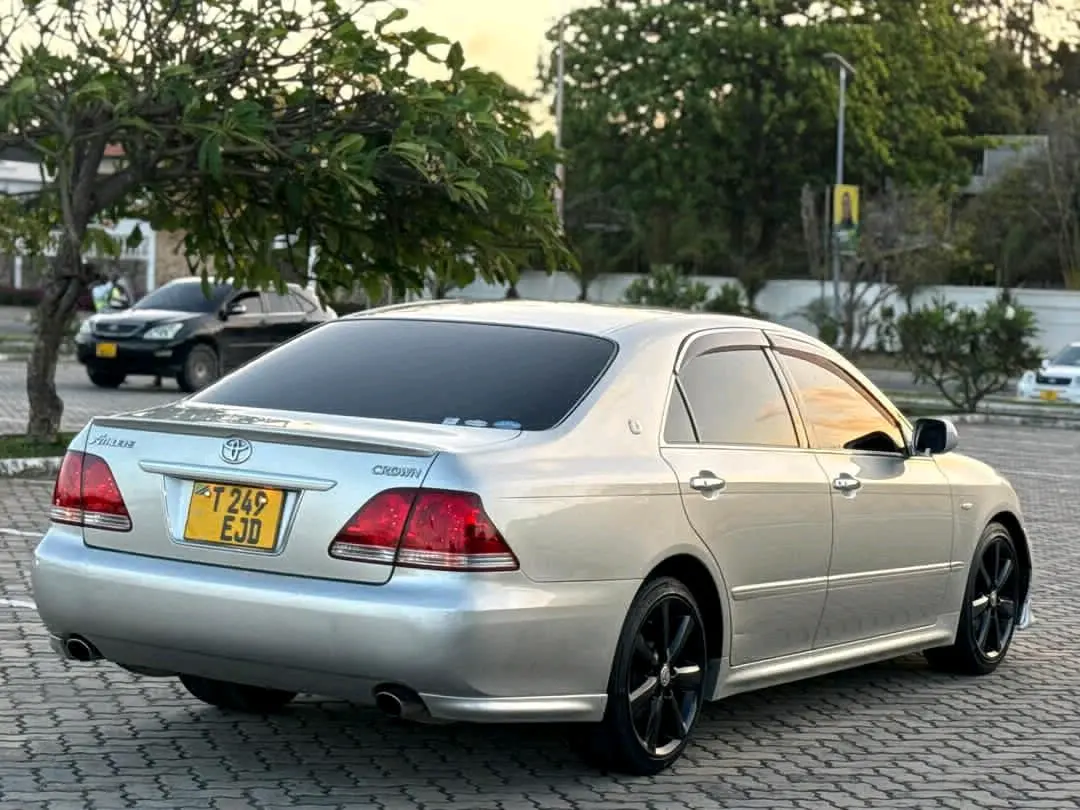 Toyota Crown Athlete 2005 thumbnail 6