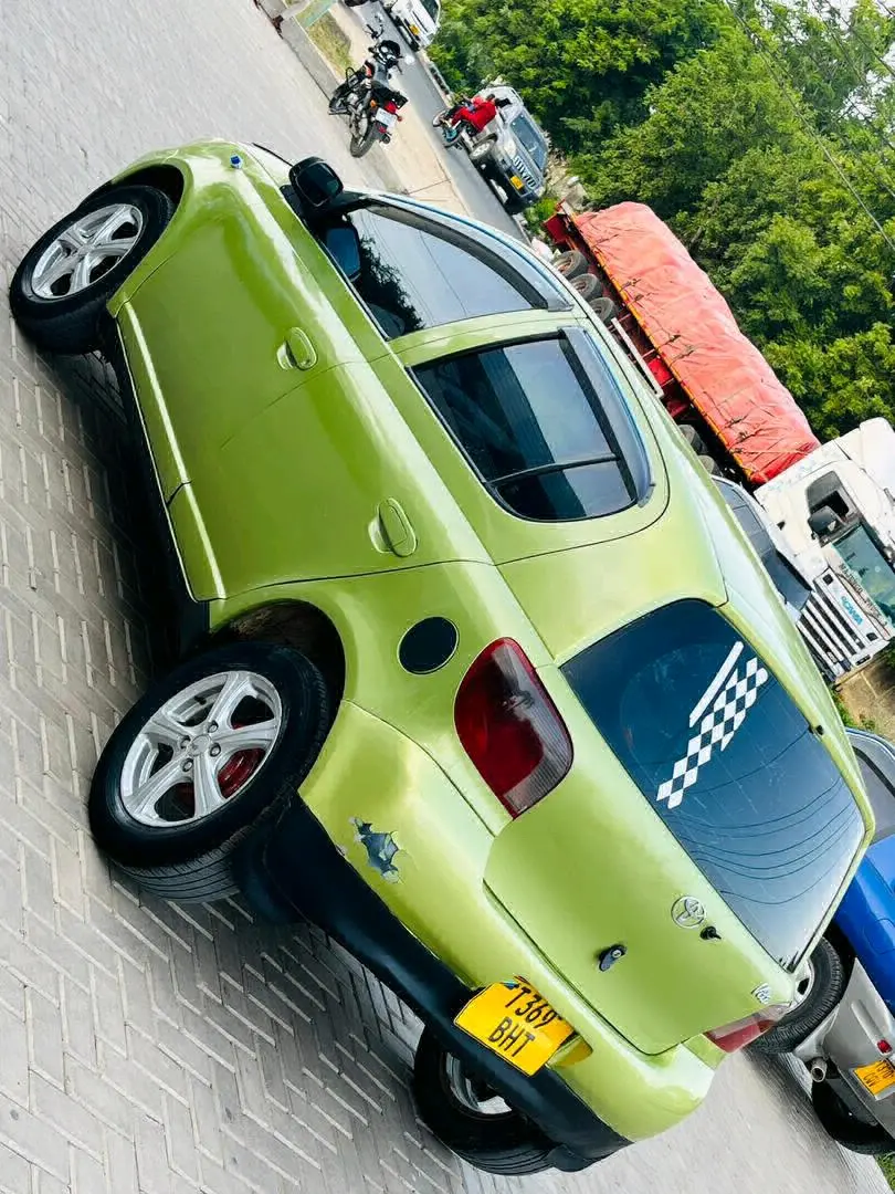Toyota Vitz 1290cc, Light Green thumbnail 4