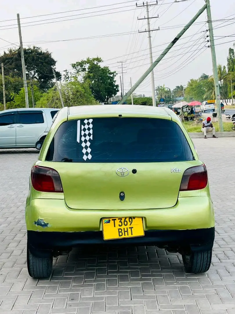 Toyota Vitz 1290cc, Light Green thumbnail 5
