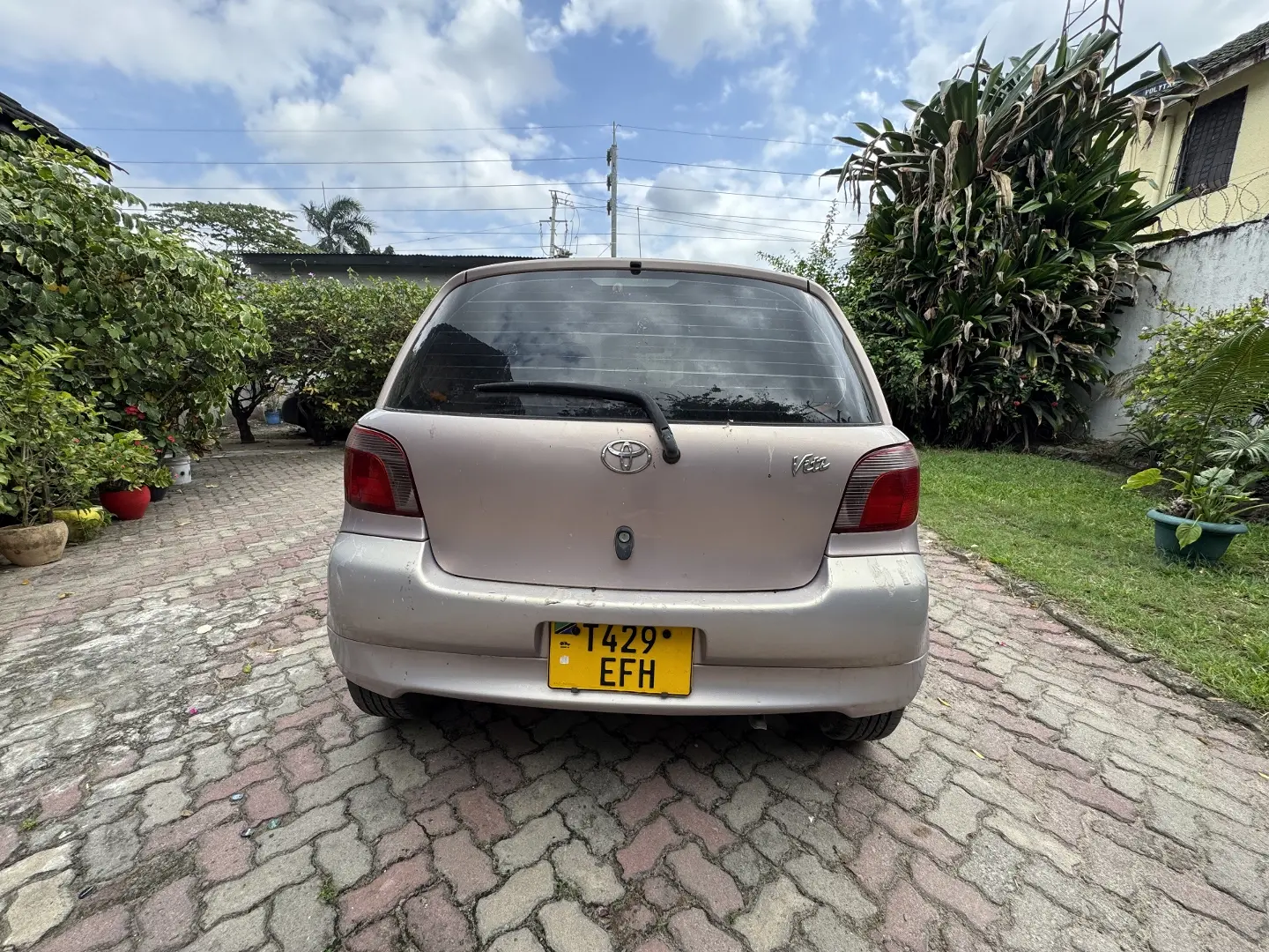 Toyota Vitz - Excellent Condition thumbnail 2