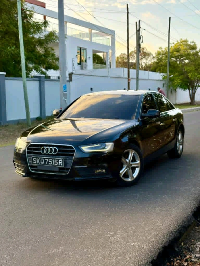 Audi A4 Sedan 2014 (2000cc Turbo) thumbnail 2