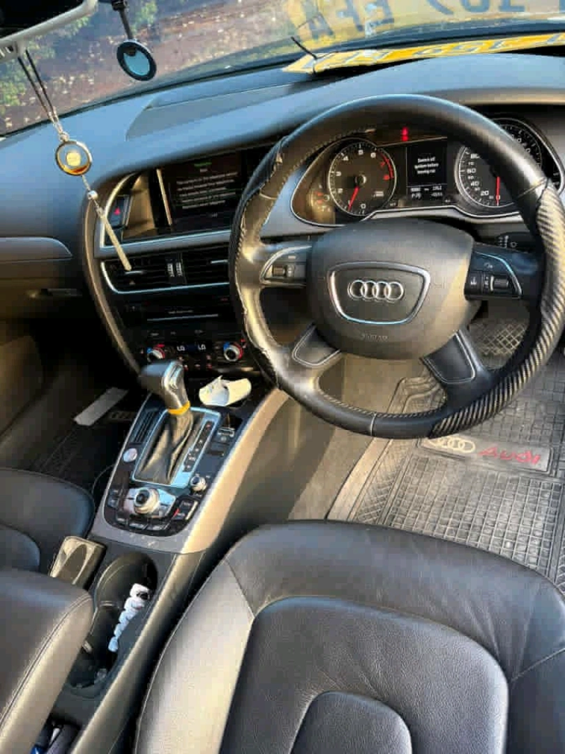 Audi A4 Sedan 2014 (2000cc Turbo) thumbnail 8