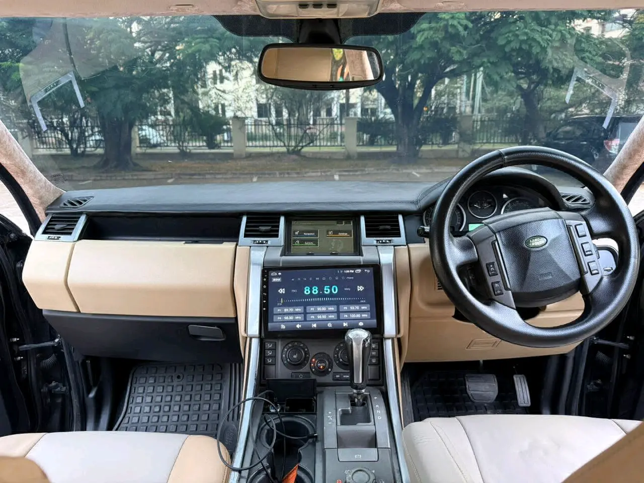 2007 Range Rover Sport thumbnail 6