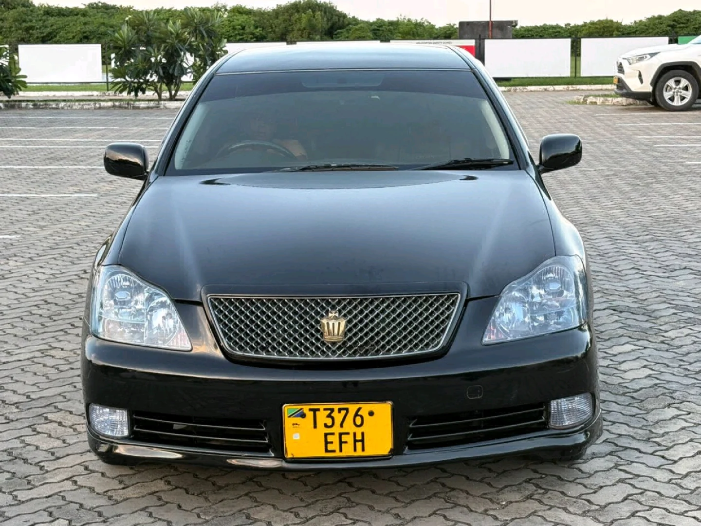 Toyota Crown Athlete 2004 Full Option