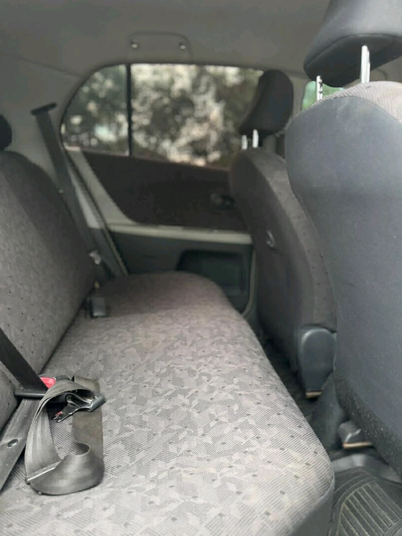 Toyota Vitz Hatchback 2008 990cc thumbnail 6