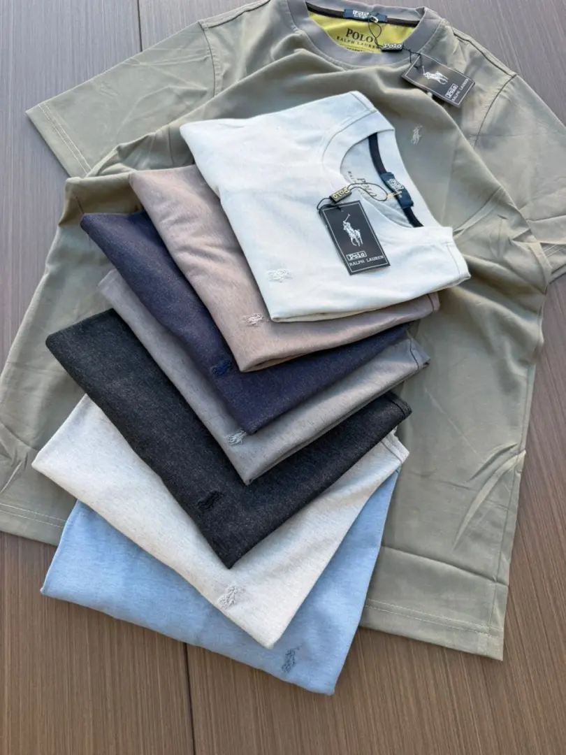 Men's Round Neck T-Shirts & Polos thumbnail 4