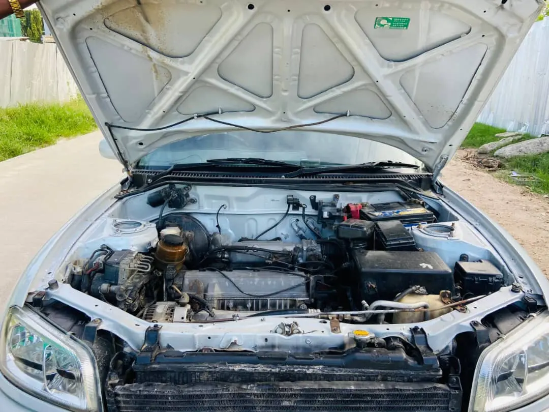 Toyota RAV4 (AUK) thumbnail 3