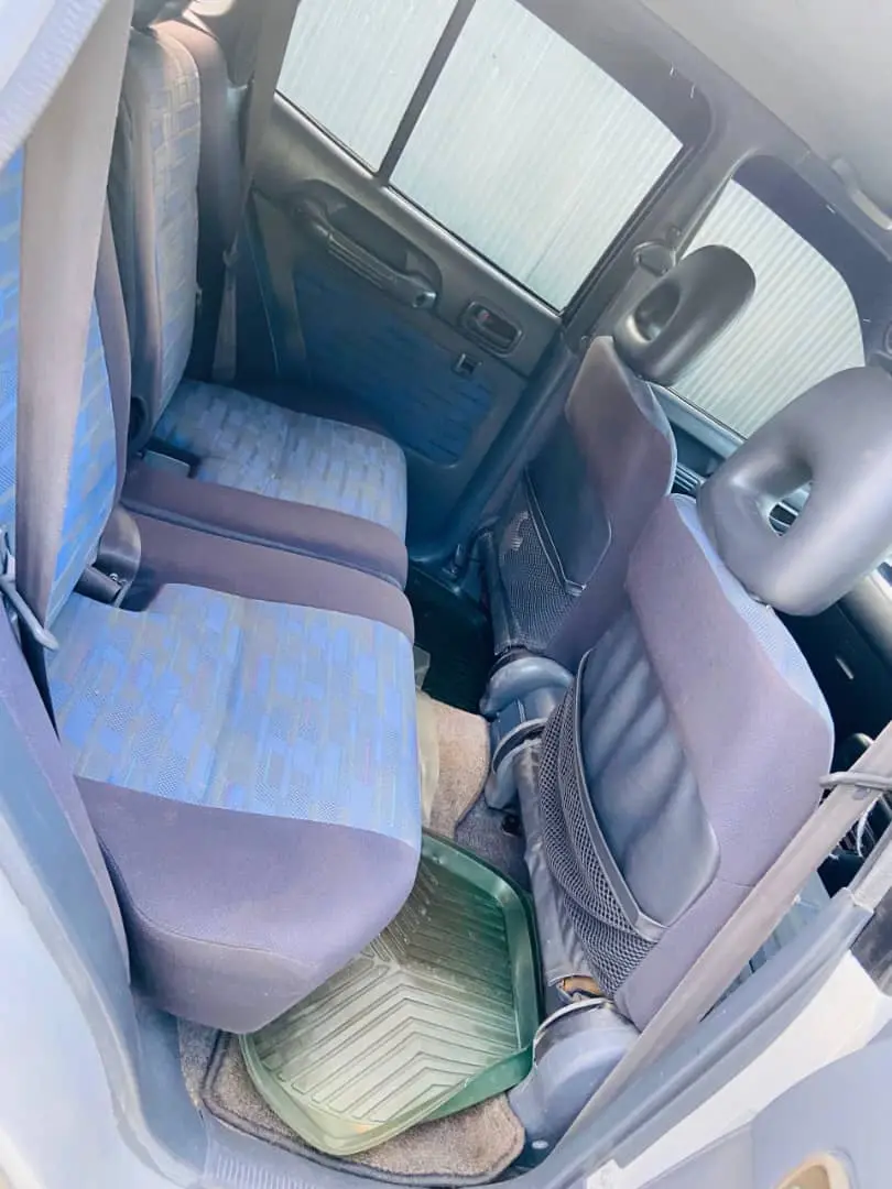 Toyota RAV4 (AUK) thumbnail 9