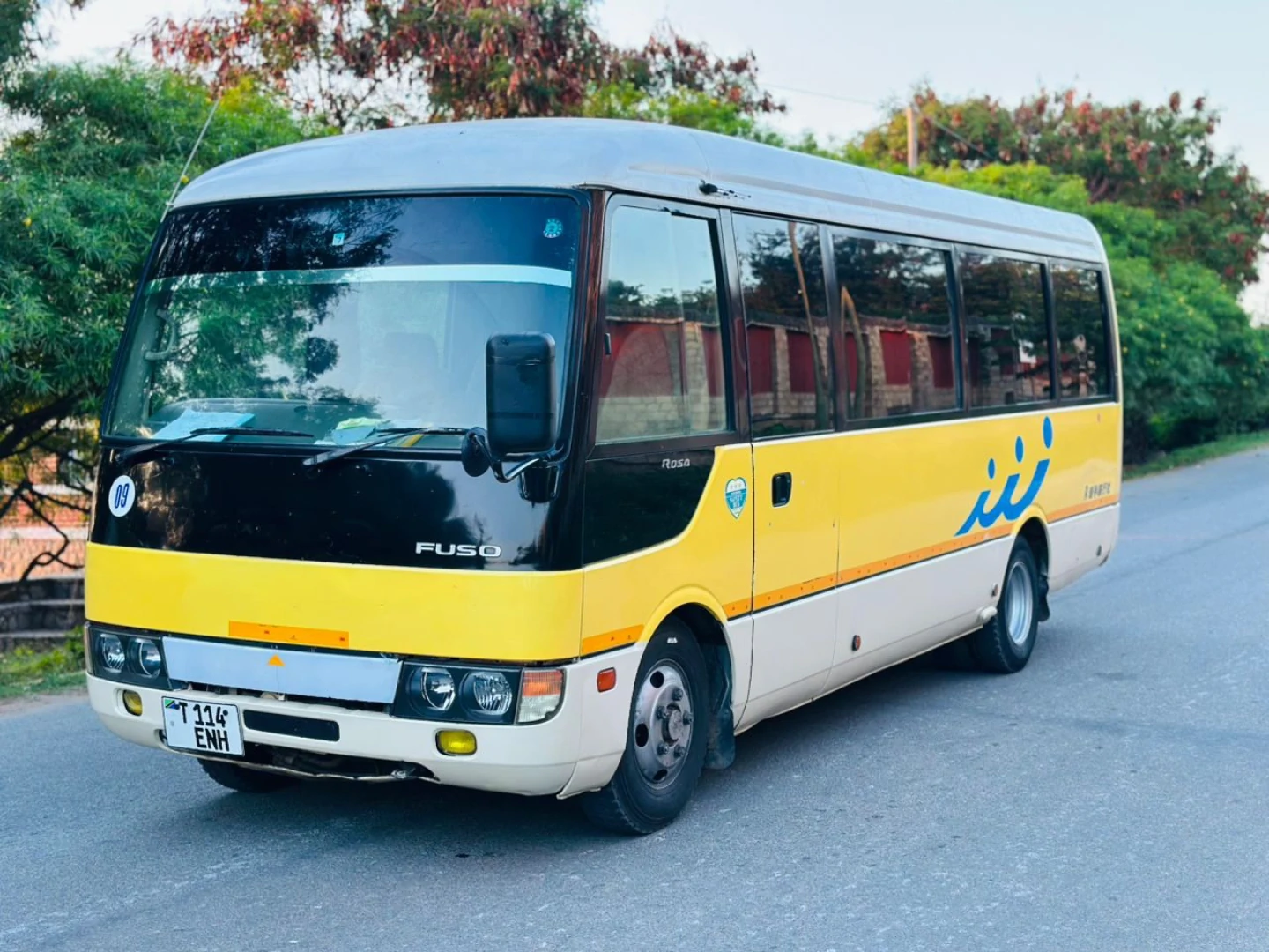 Mitsubishi Fuso Rosa Bus 2007 Automatic thumbnail 2