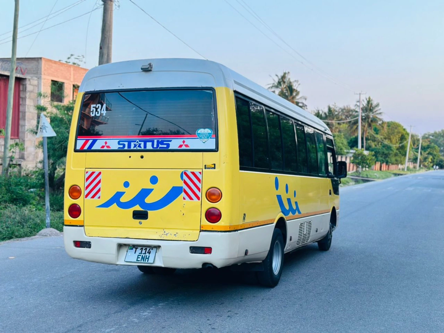 Mitsubishi Fuso Rosa Bus 2007 Automatic thumbnail 7