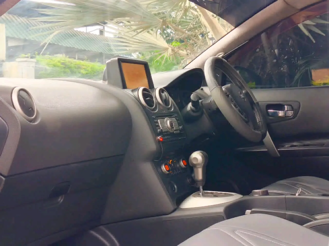 Black 2007 Nissan Dualis (Qashqai) SUV thumbnail 4