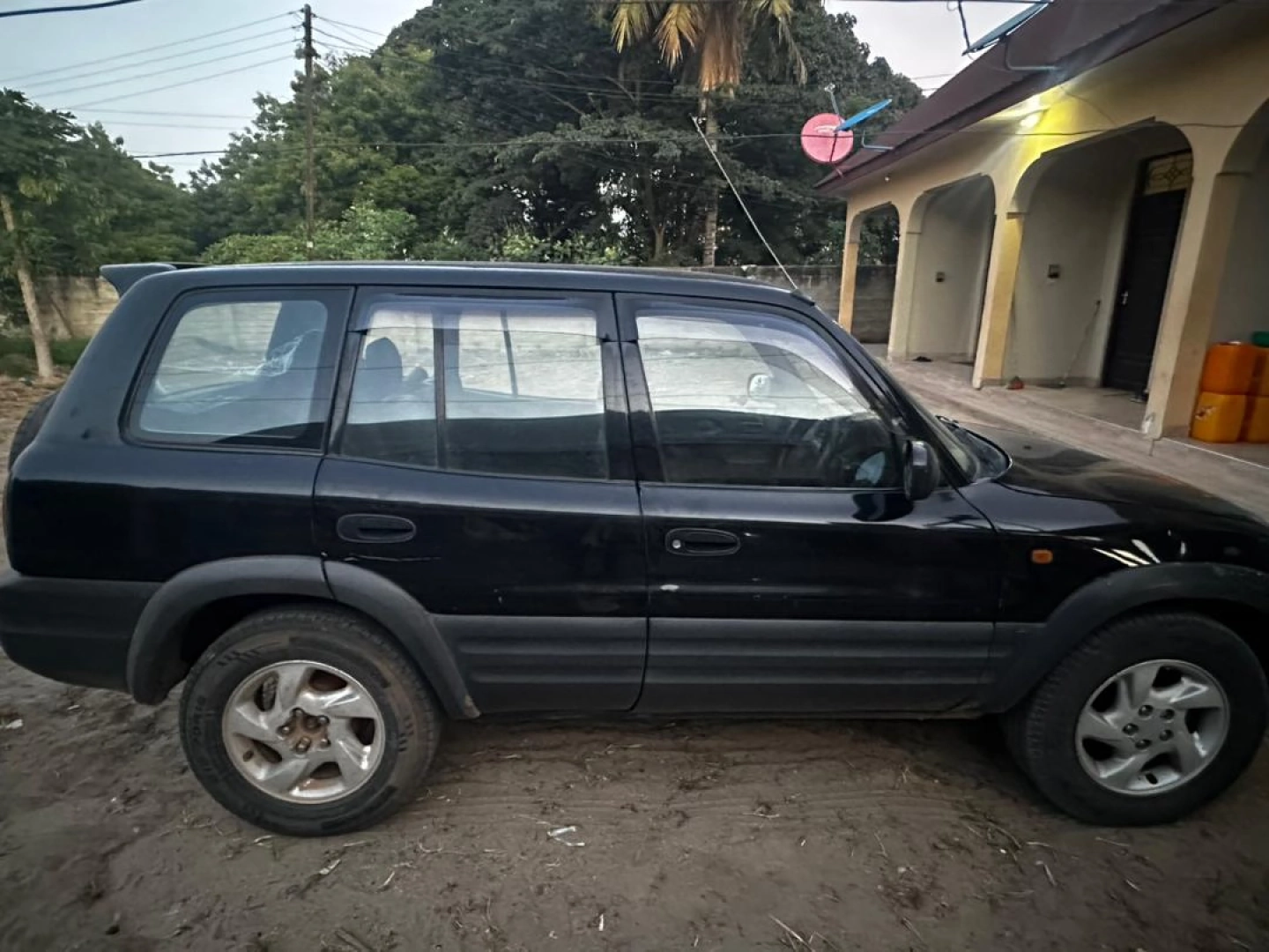 Toyota RAV4 L Old Model DFM (9.5M TZS) thumbnail 4