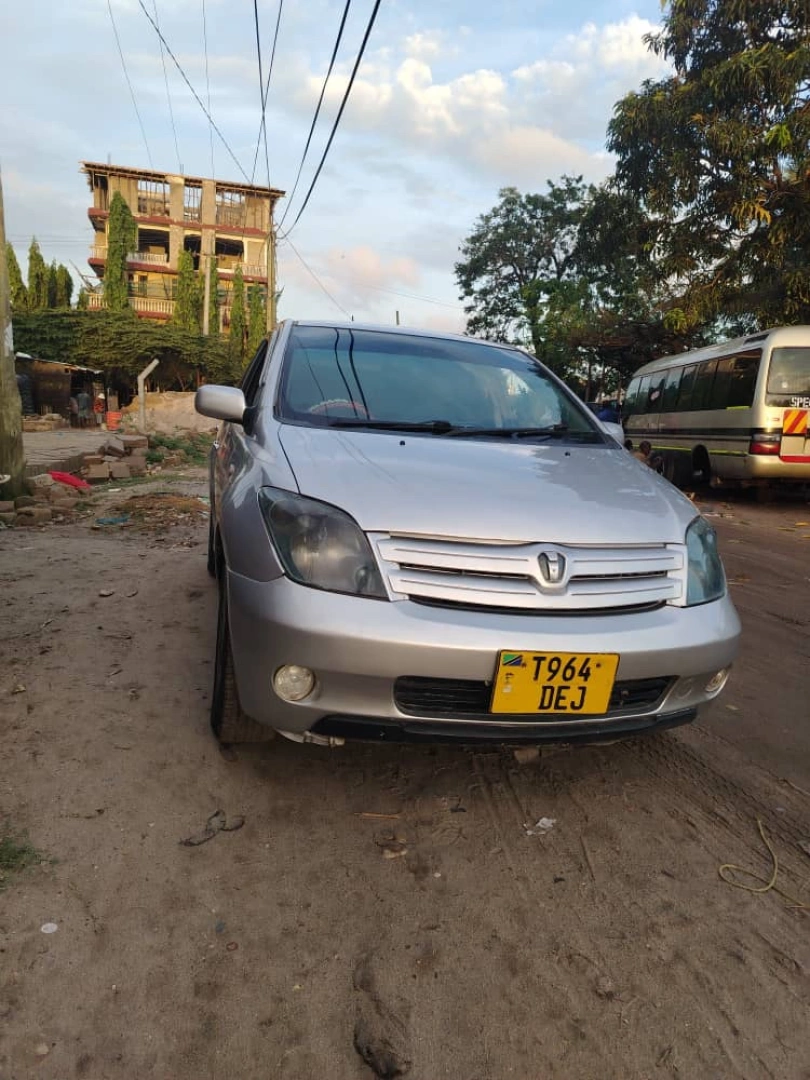 Toyota Ist Silver - Full Document, AC, Exchange Allowed thumbnail 2