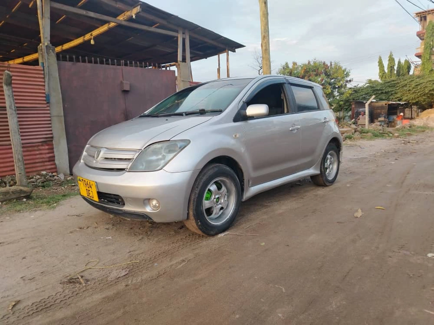 Toyota Ist Silver - Full Document, AC, Exchange Allowed thumbnail 5