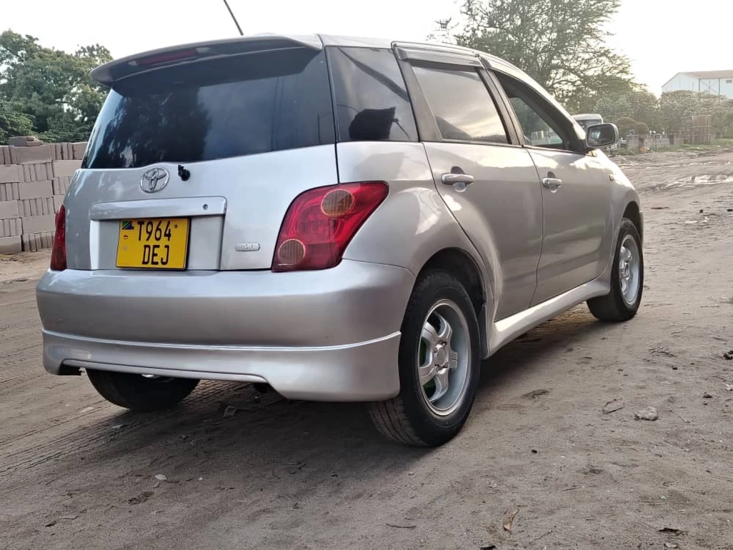 Toyota Ist Silver - Full Document, AC, Exchange Allowed thumbnail 7