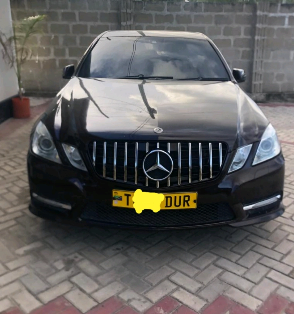 Mercedes Benz E-series Sedan 2013 thumbnail 4