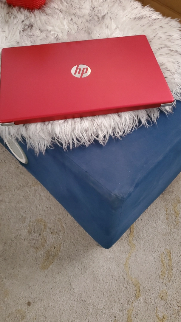 Red HP Laptop 4GB RAM 128GB SSD thumbnail 2