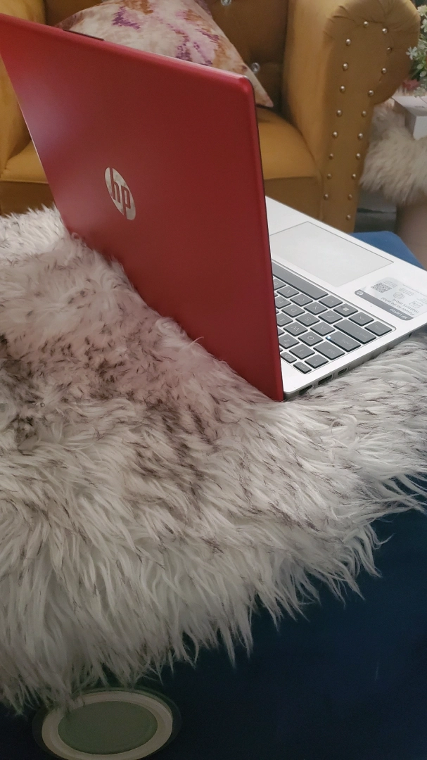 Red HP Laptop 4GB RAM 128GB SSD thumbnail 5