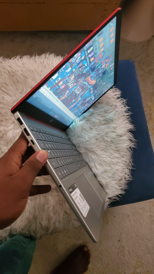 Red HP Laptop 4GB RAM 128GB SSD thumbnail 8