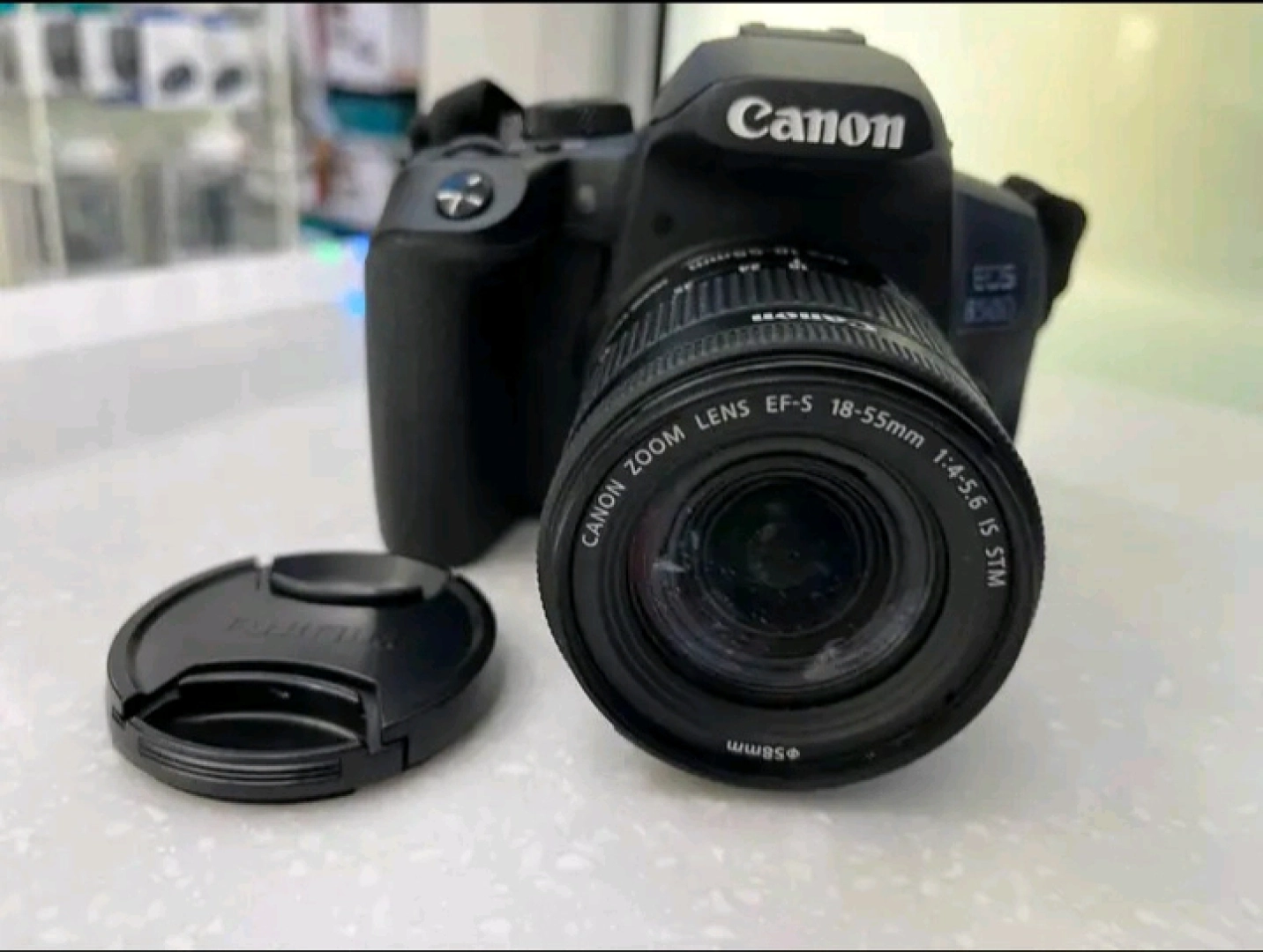 Canon EOS 850D DSLR Camera 4K HD with 18-55mm Lens