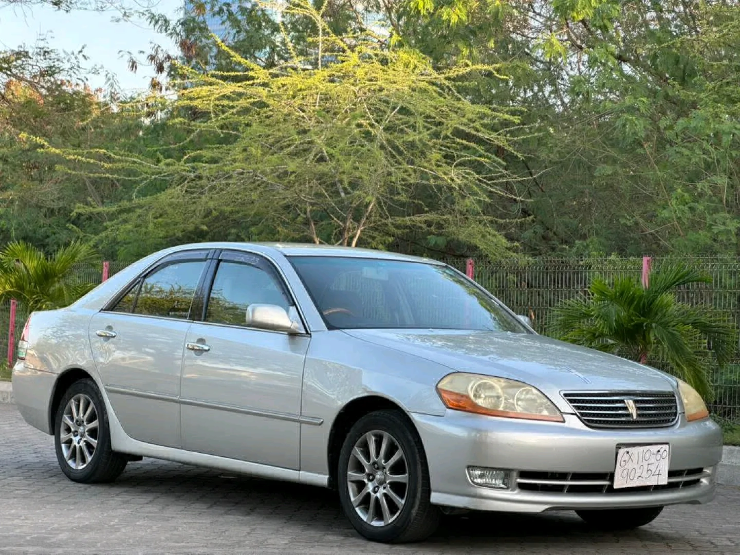 Toyota Mark X 2006 Model Silver Sedan thumbnail 2