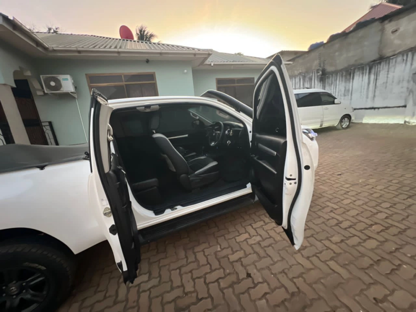 Toyota Hilux Pickup 2020, 3200cc, Reg No. EFU thumbnail 7