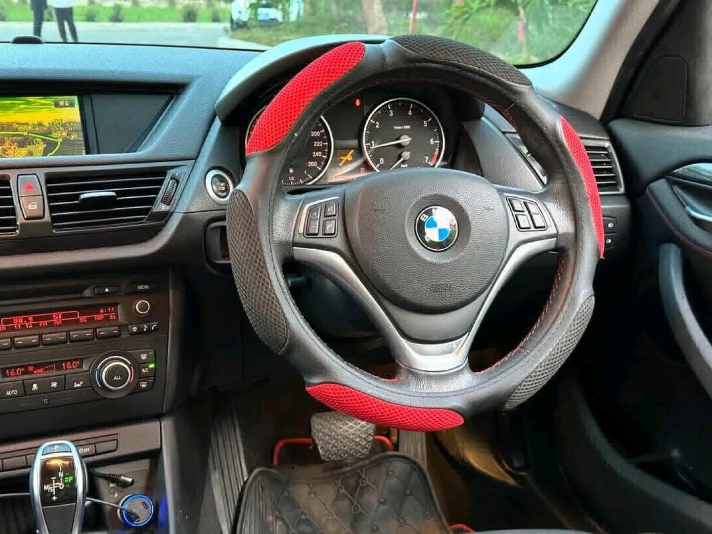 Black BMW X1 SUV 2013 - Low Mileage thumbnail 7
