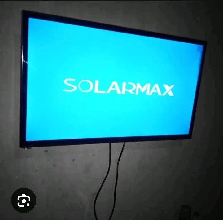 Solarmax 32" TV Used
