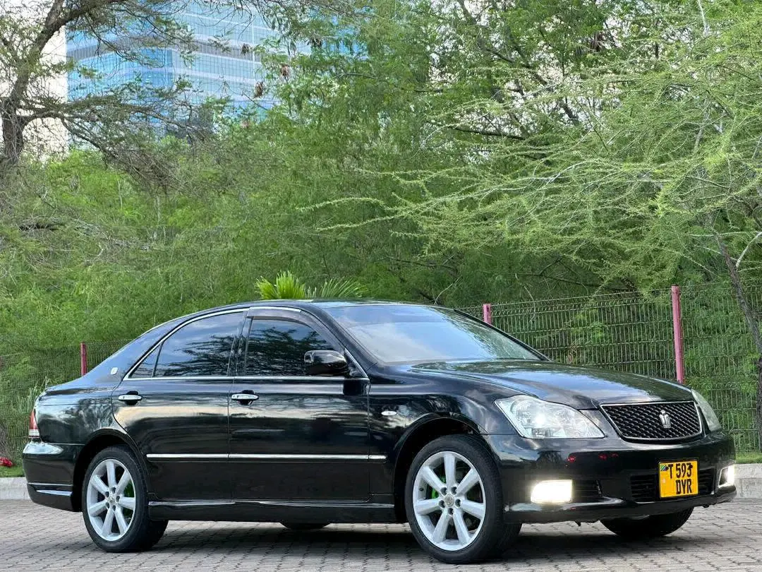 Toyota Crown Athlete 2007 Nyeusi thumbnail 6