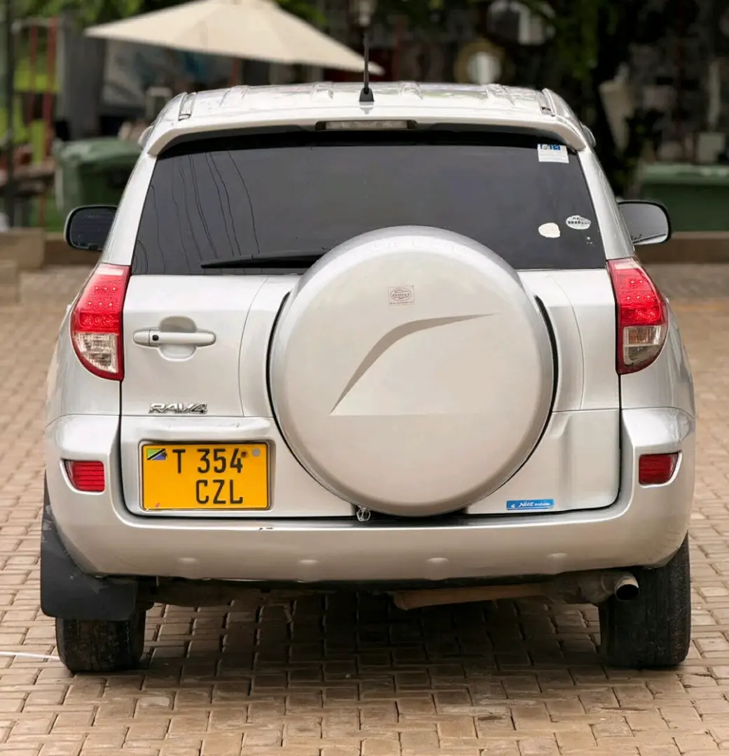 Toyota RAV4 (CZL) - 12.8M thumbnail 2
