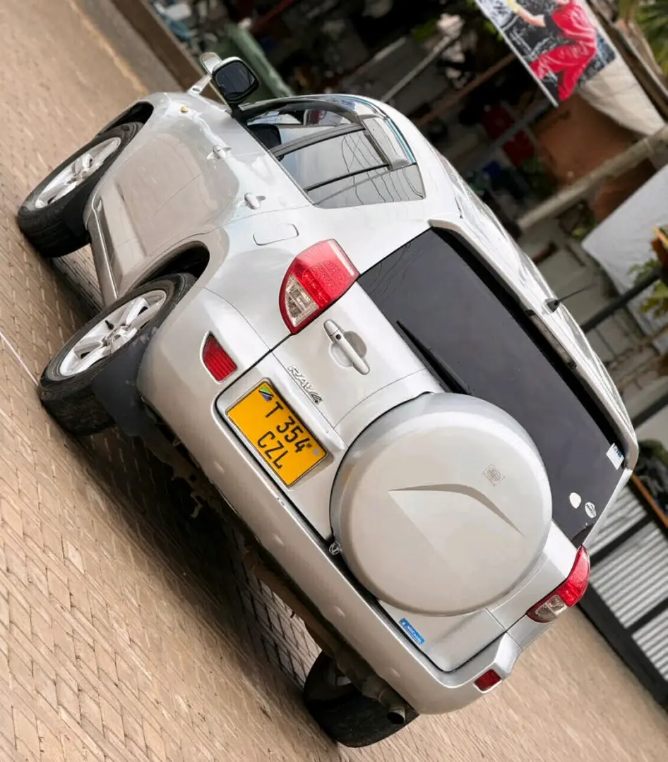 Toyota RAV4 (CZL) - 12.8M thumbnail 6