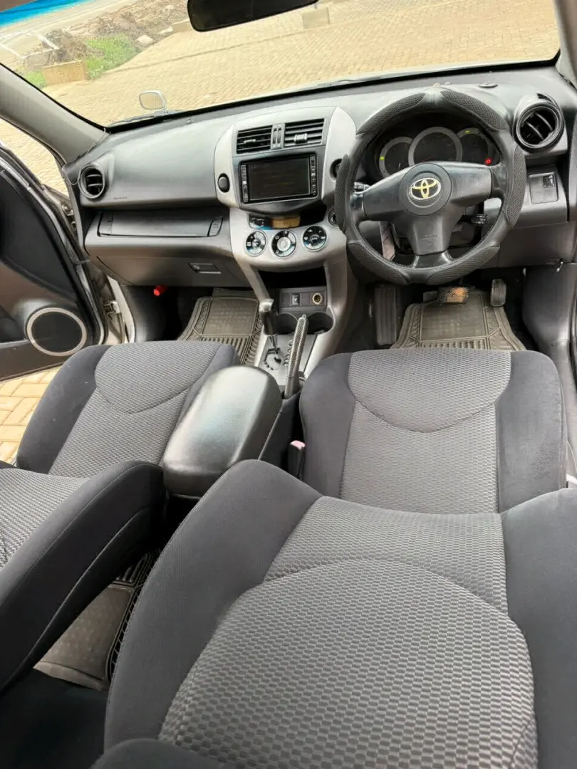 Toyota RAV4 (CZL) - 12.8M thumbnail 9