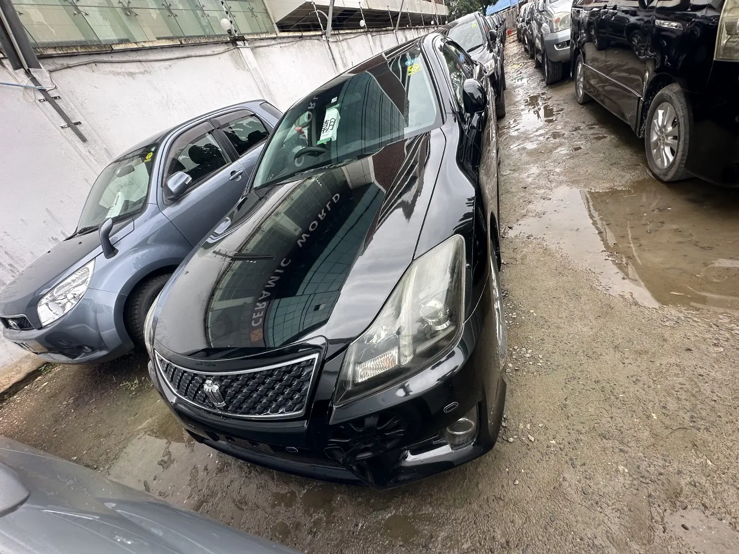 Toyota Crown Athlete 2012