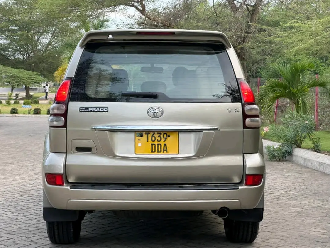 Toyota Land Cruiser Prado TX Gold, Automatic thumbnail 2