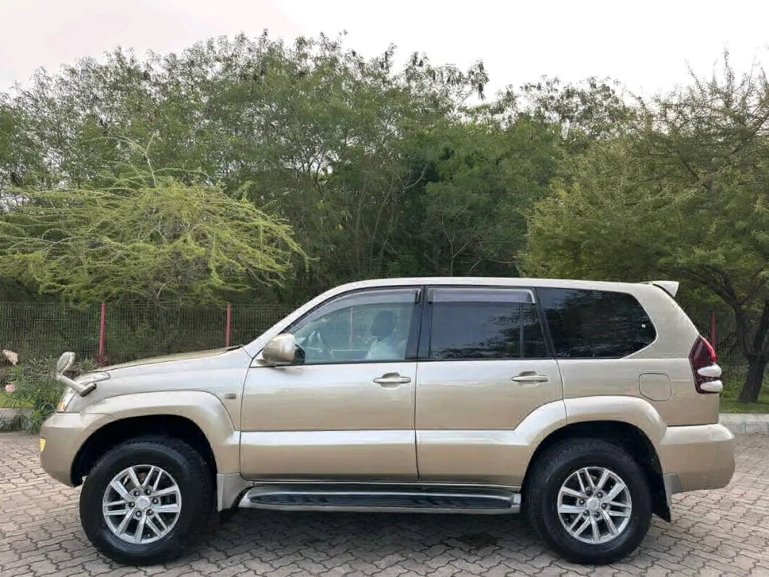 Toyota Land Cruiser Prado TX Gold, Automatic thumbnail 8