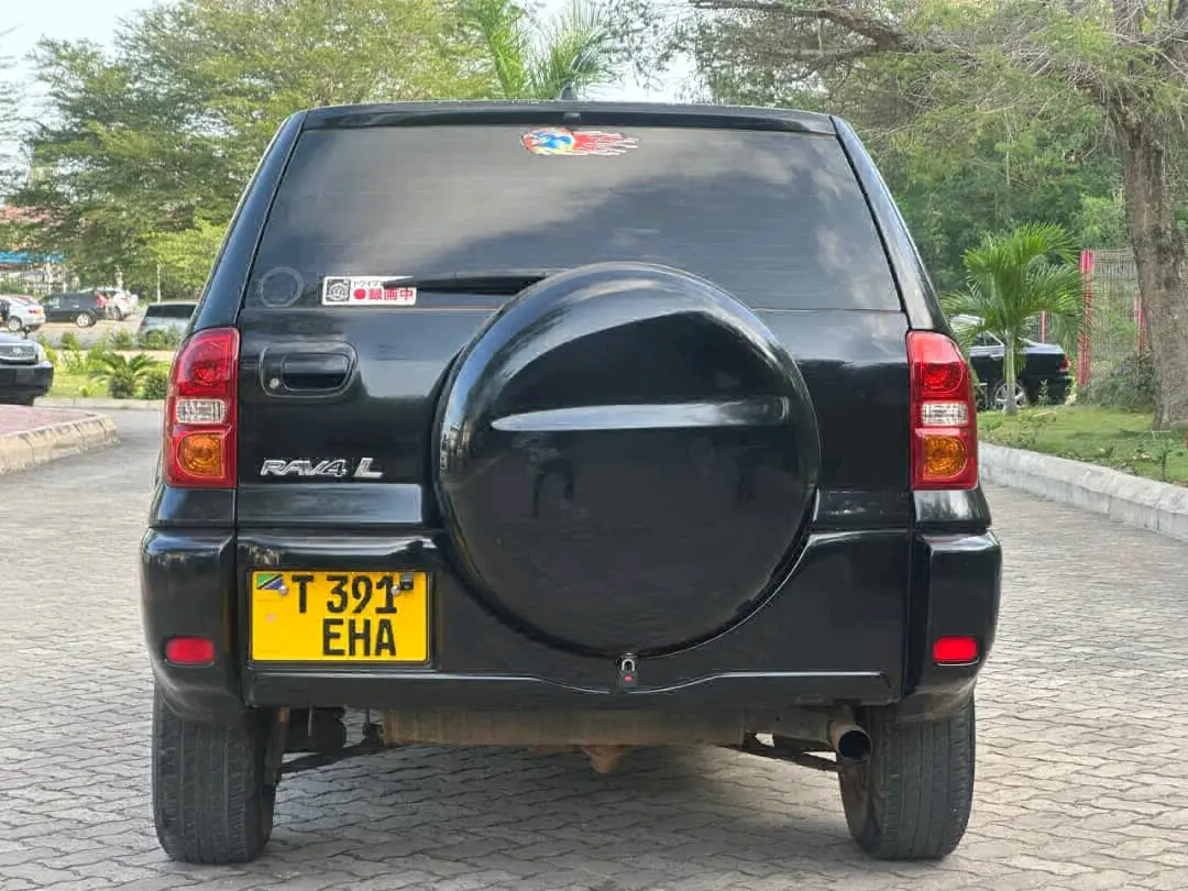 Toyota RAV4 2006 for Sale thumbnail 5