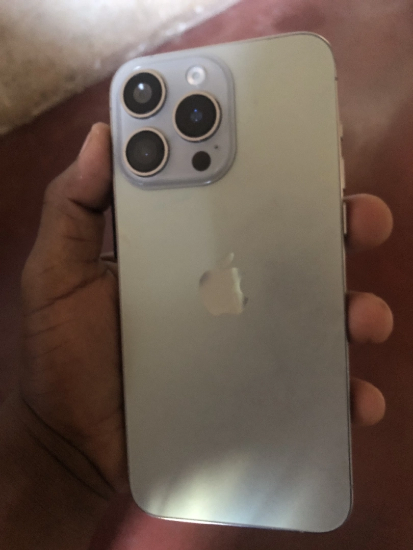 IPhone 15 Pro Max Used (Battery 92%) thumbnail 2