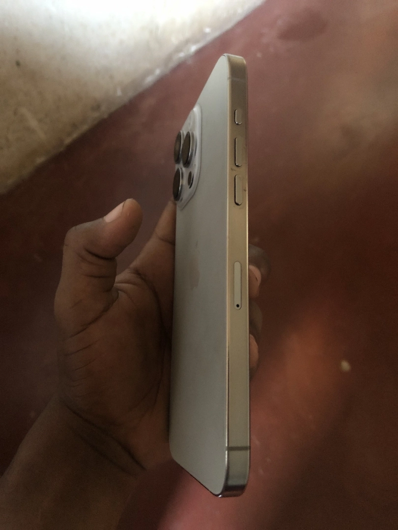 IPhone 15 Pro Max Used (Battery 92%) thumbnail 4