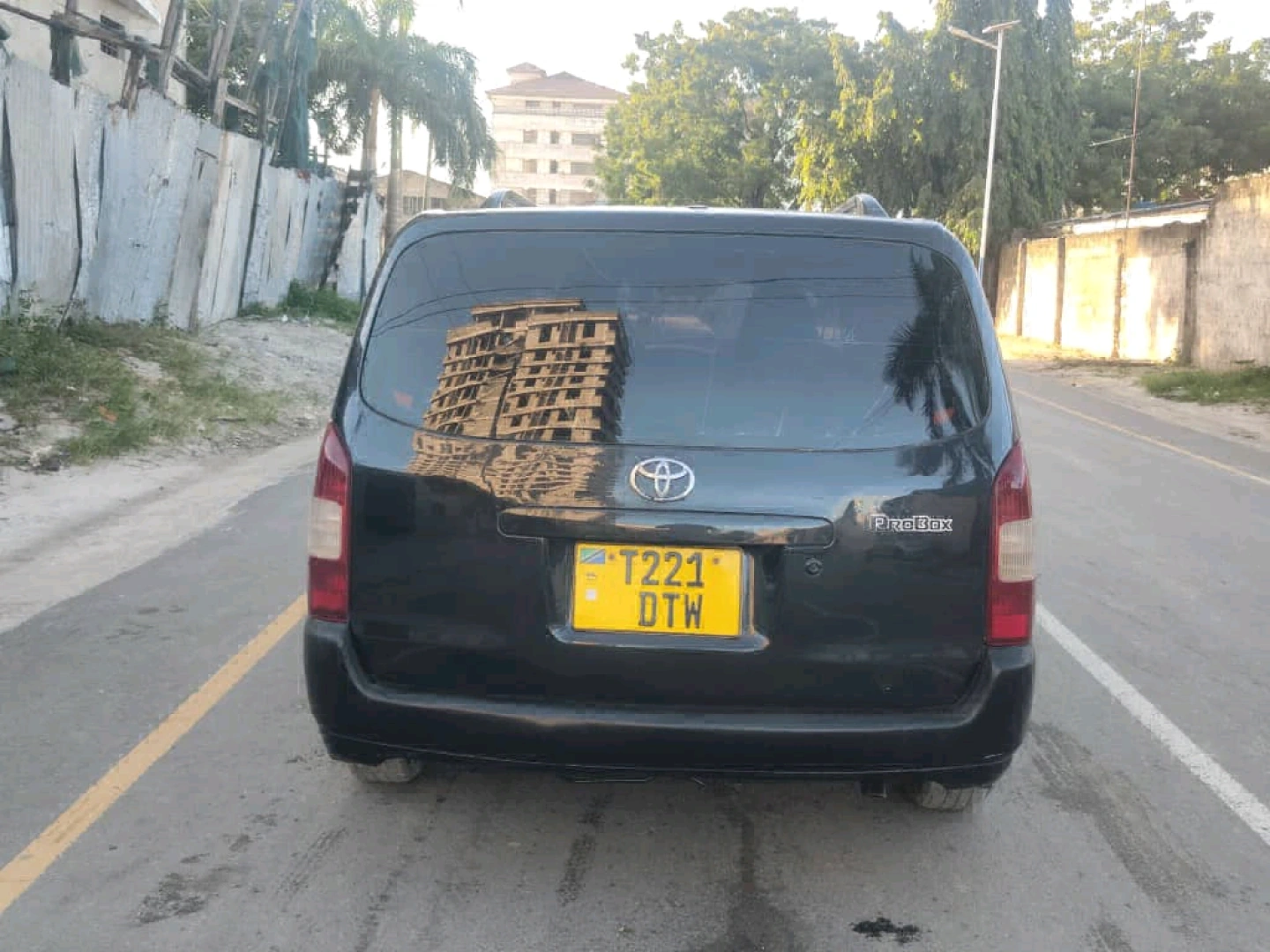 Toyota Probox (2003) Black, Full AC thumbnail 2