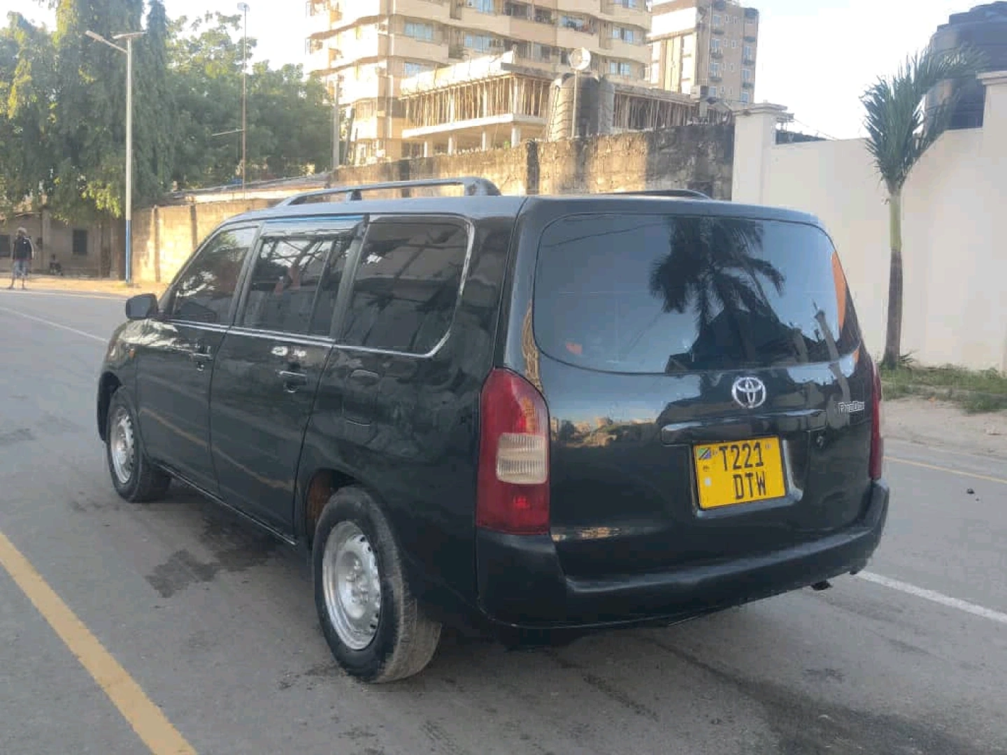 Toyota Probox (2003) Black, Full AC thumbnail 3