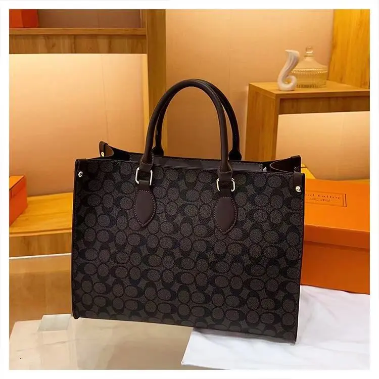 FENDI Style Designer Handbags thumbnail 4