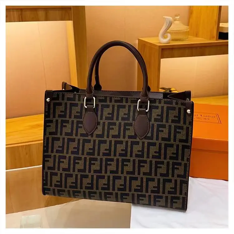 FENDI Style Designer Handbags thumbnail 8